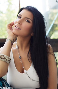 Sexy Milf Brunette Romi Rain